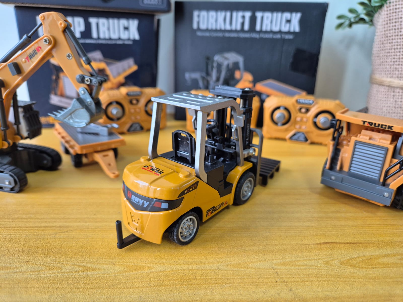 RC Forklift Truck 1:64 Alloy Remote Control + Trailer Pallet Mini - Foto 11