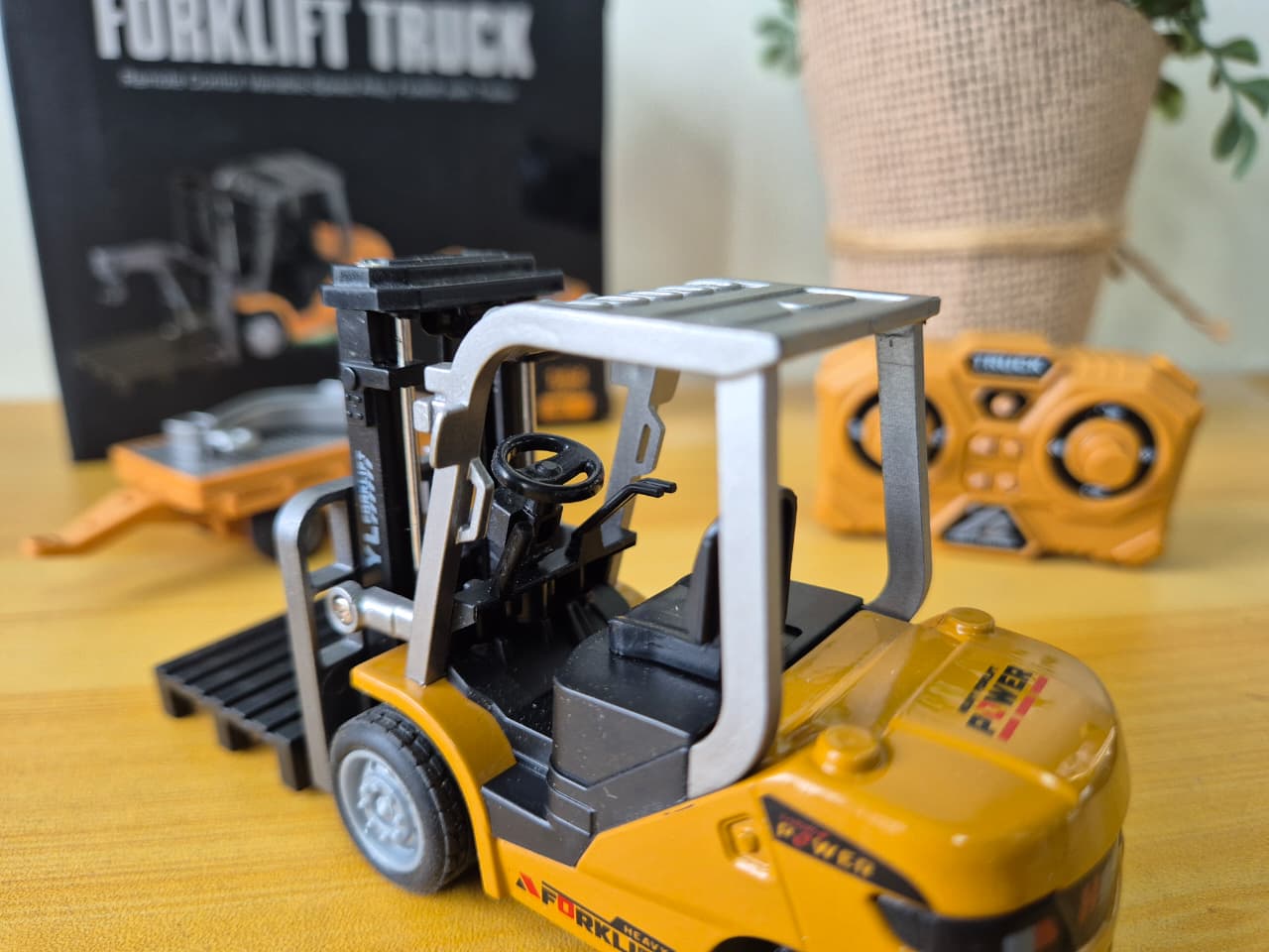RC Forklift Truck 1:64 Alloy Remote Control + Trailer Pallet Mini - Foto 7