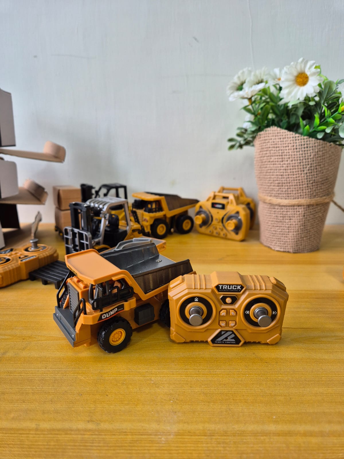 RC Dump Truck 1:64 Alloy Remote Control Mining - Foto 7