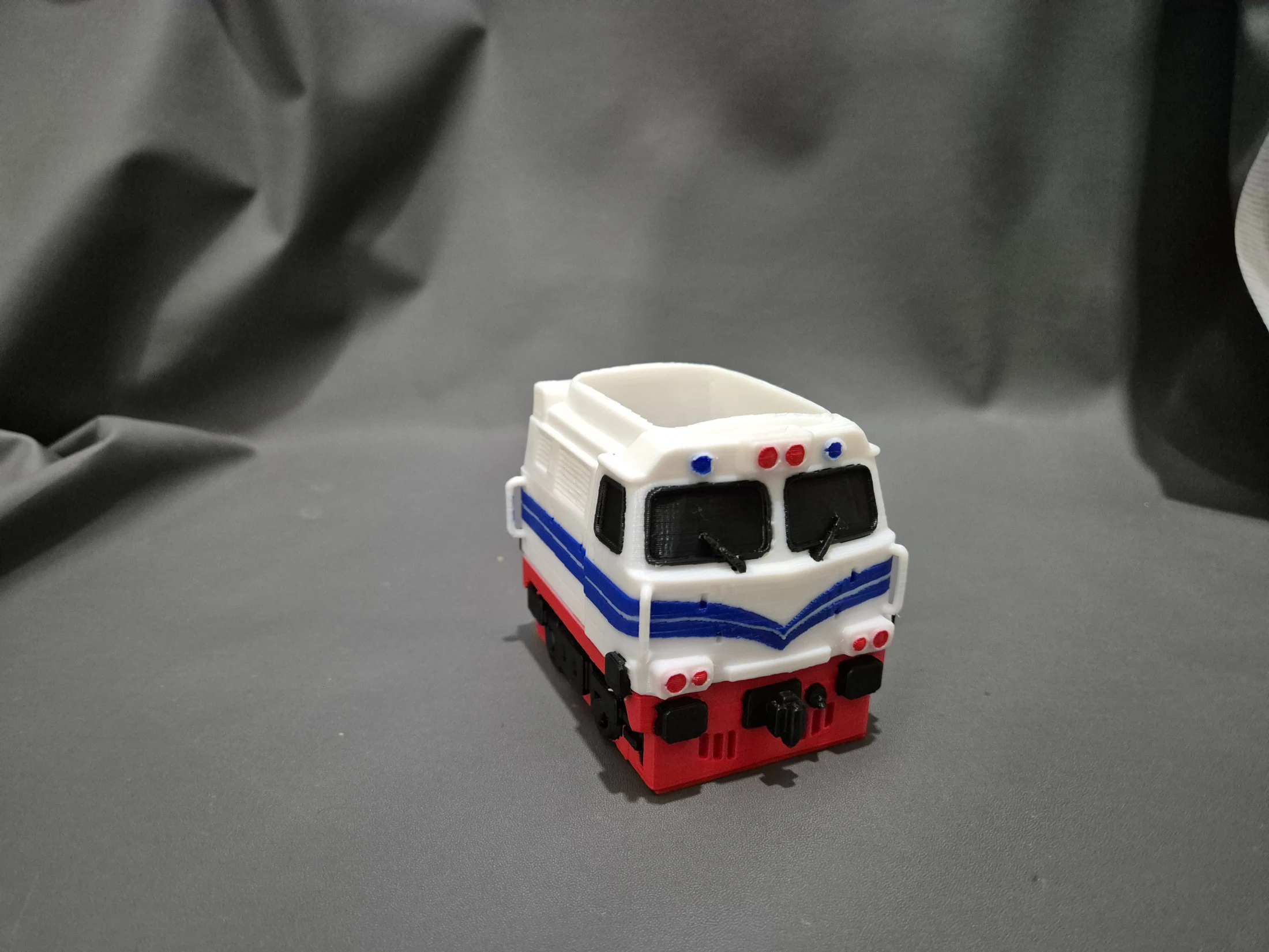 Tempat Pensil Model Lokomotif Kereta Api - Foto 1
